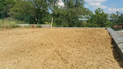 Realizácia záhrady, Štitáre 8