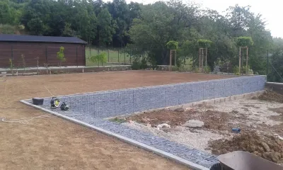 Realizácia záhrady, Štitáre 16